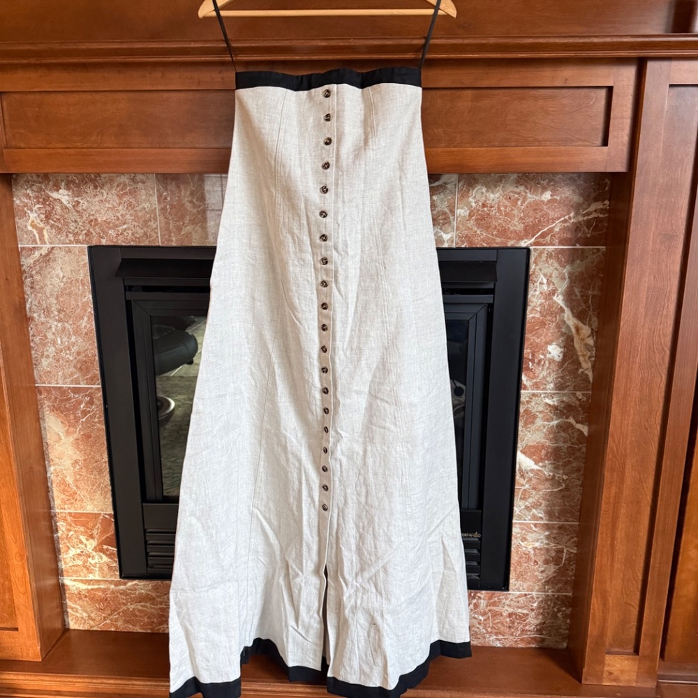 DISSH Luxury Linen Long Strapless Maxi Dress - Picture 3 of 15